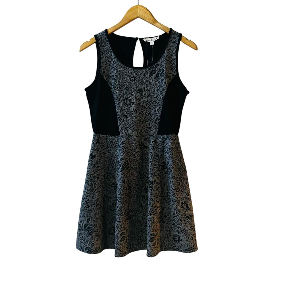 Olive & Oak Gray Black Floral Colorblock Fit And Flare Dress Size S Small NWT